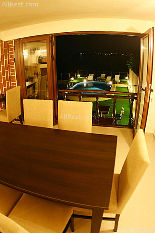 Lola Hotel 18